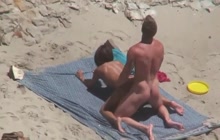 Hard beach sex caught on cam